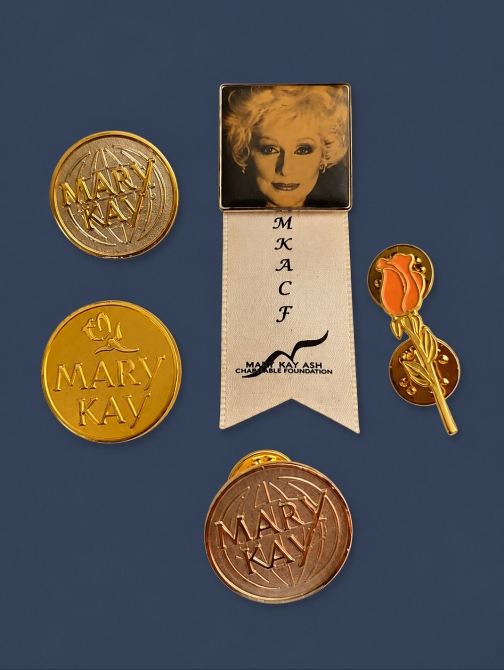 3/$30 Vtg Mary Kay Cosmetics Gold Silver and Pink Rose Consultant Lapel Pin Set